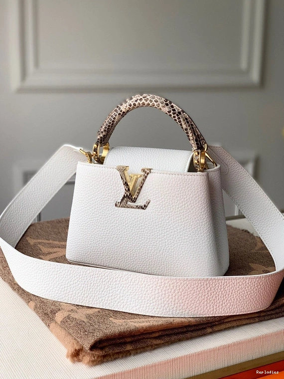Rep ladies LOUIS CAPUCINES VUITTON MINI 0819